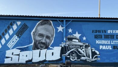 Watch street artists create stunning motorsport mural to celebrate Adrian Flux Arena legends